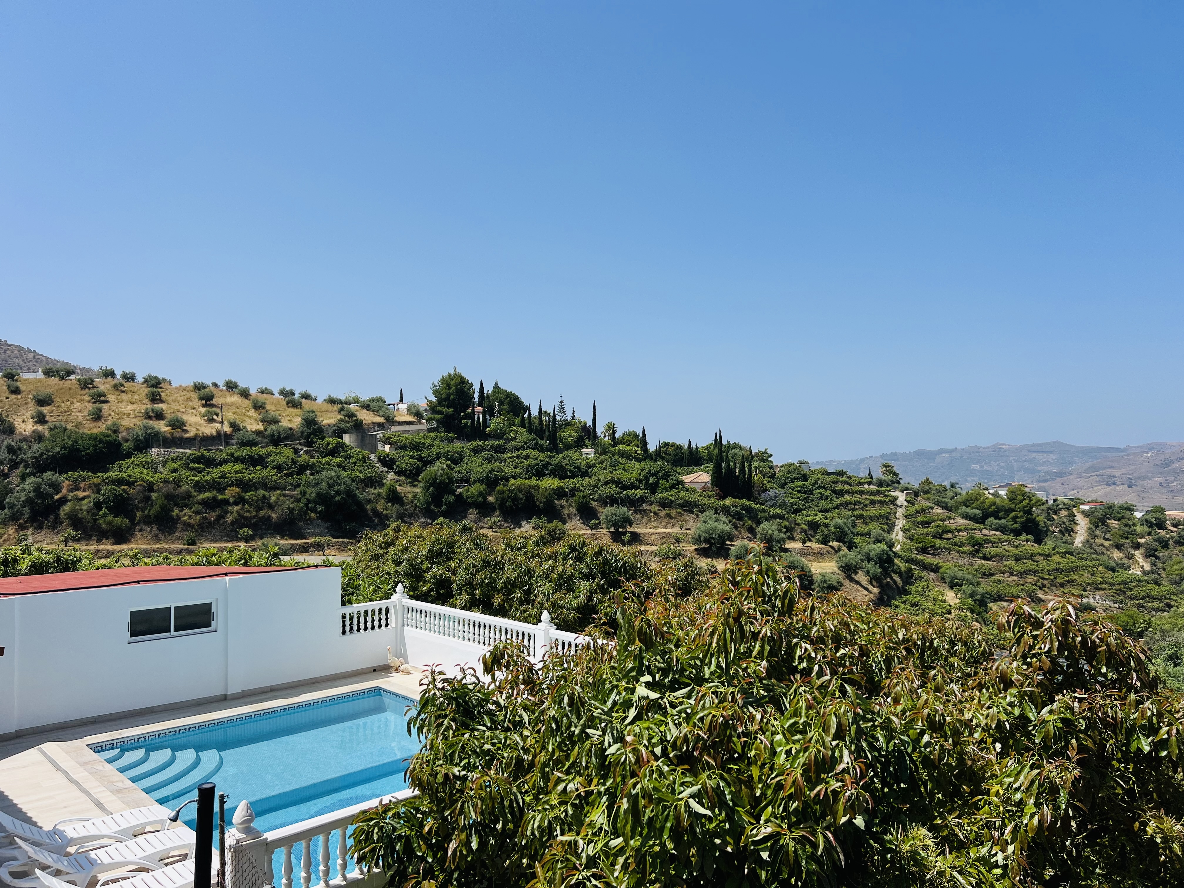 CASA DE CAMPO CON PISCINA